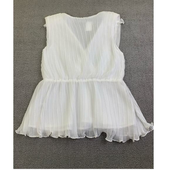 NWT On Twelfth Gathered Blouse Top Sleeveless V neck Wide Strap Size Small - Picture 2 of 5